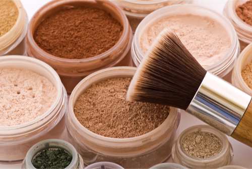 Is mineral makeup safer? How dangerous is regular makeup?